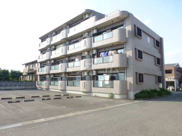 14/16 駐車場