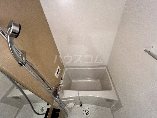 13/30 浴室