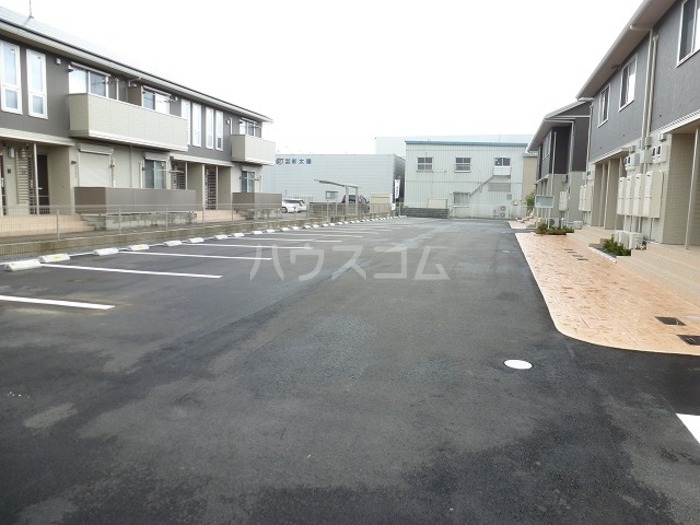 17/27 駐車場