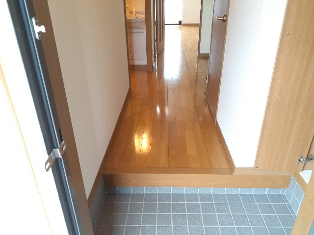 5/20 玄関
