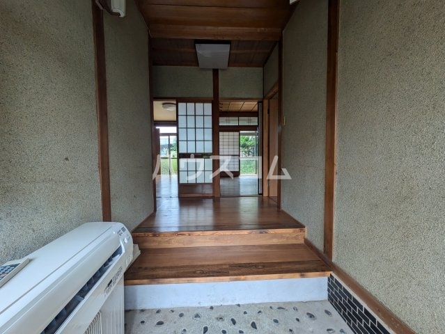 13/29 玄関