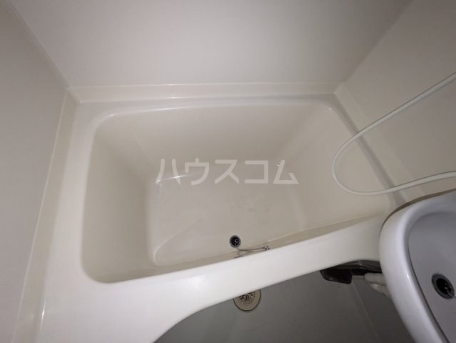 16/30 浴室