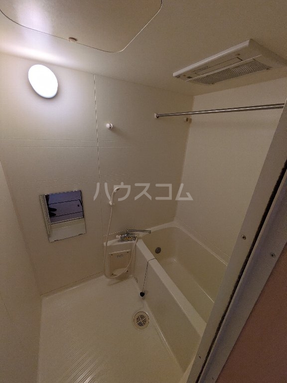 13/30 浴室