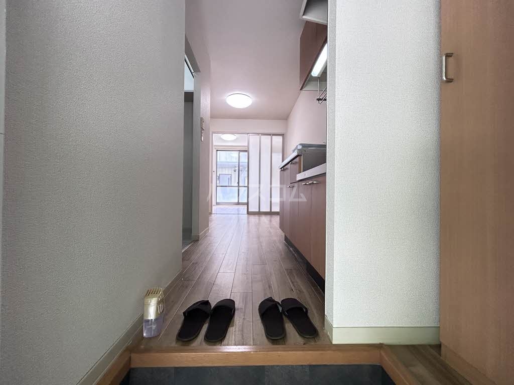 14/30 玄関