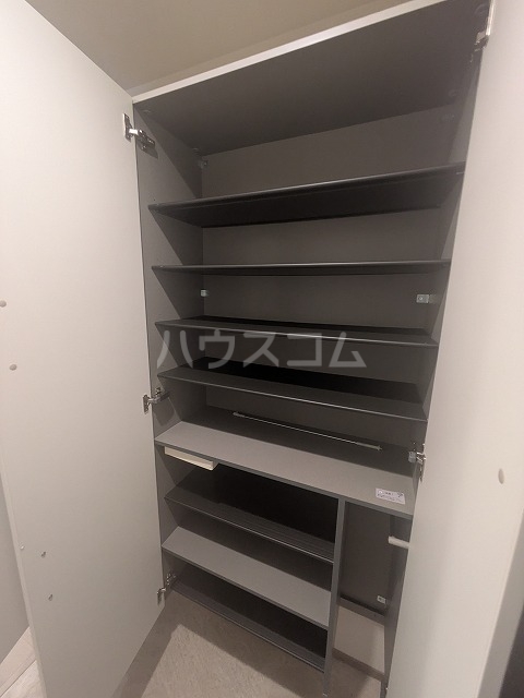 13/30 収納