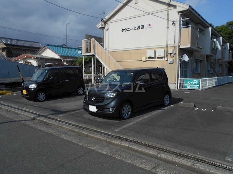 25/30 駐車場