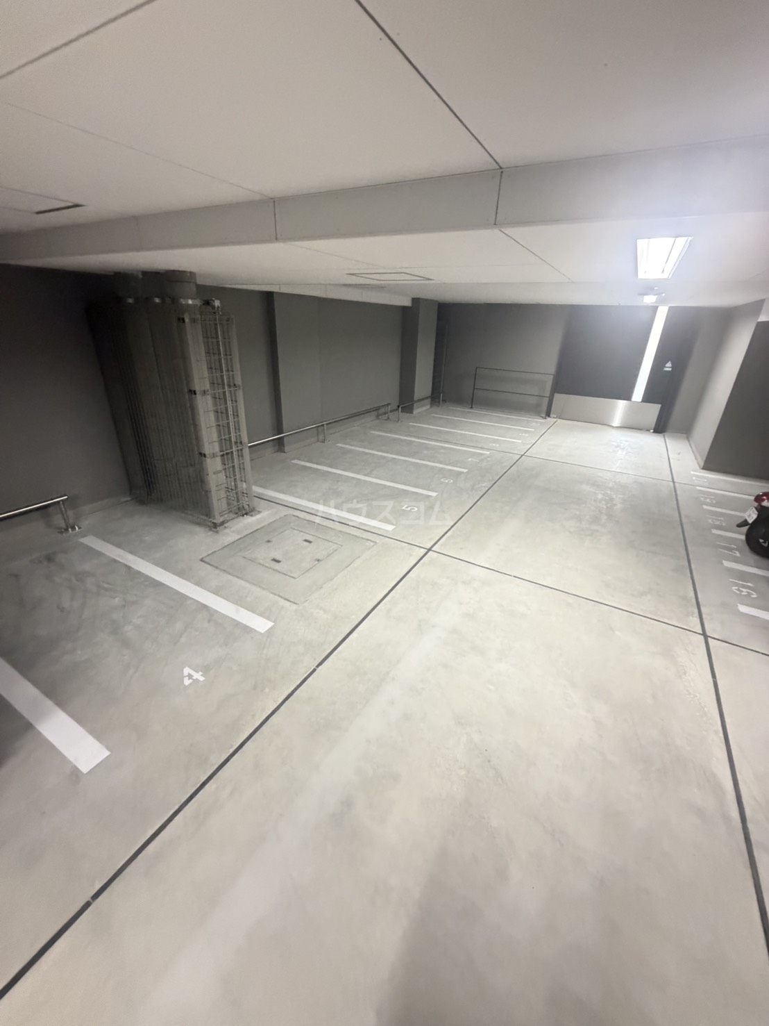 24/30 駐車場