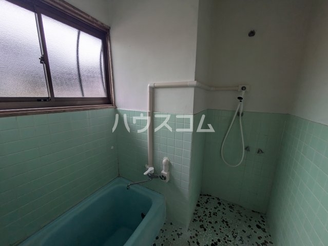 13/23 浴室