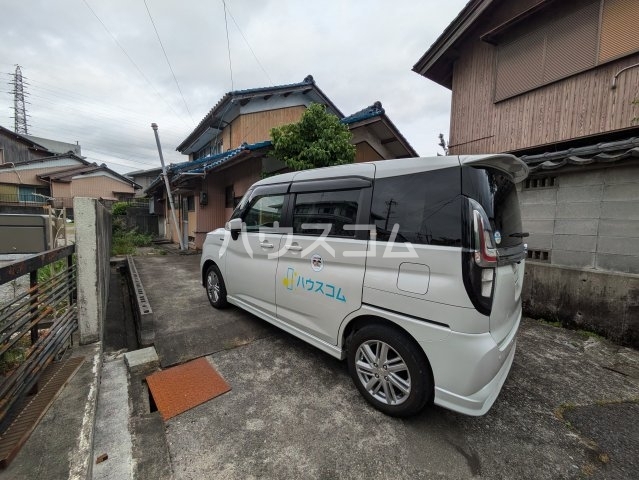20/23 駐車場