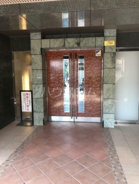 19/21 エントランス