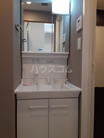 15/30 洗面