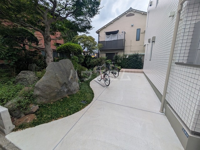 29/30 エントランス