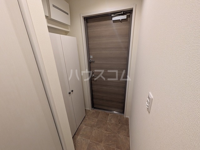 13/30 玄関
