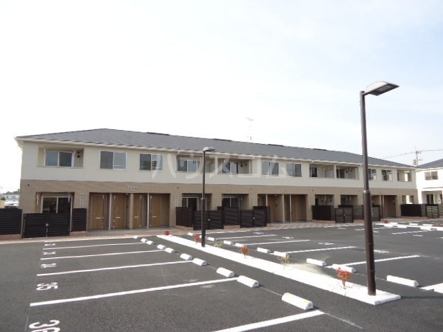23/27 駐車場