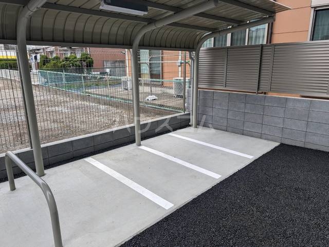 20/30 駐車場