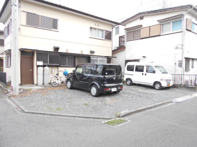 21/22 駐車場