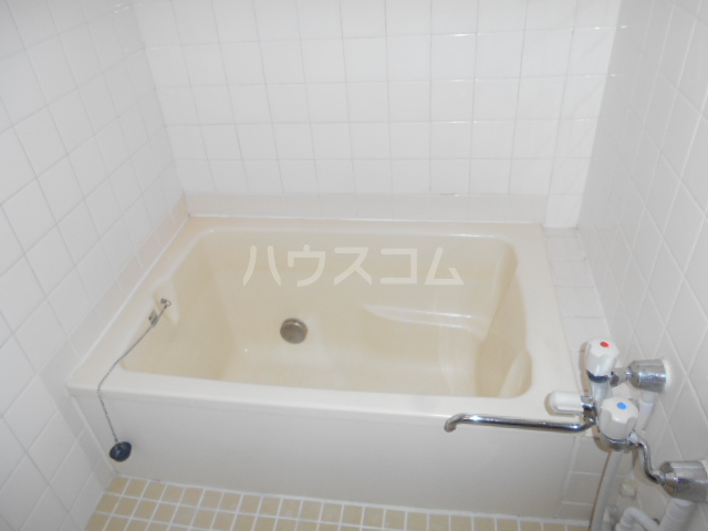 15/22 浴室