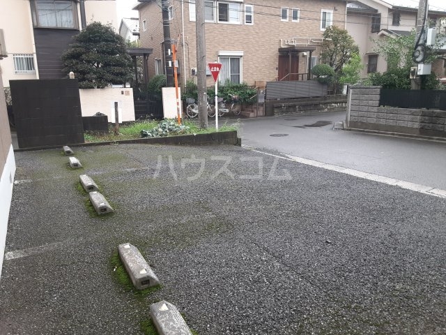 28/30 駐車場