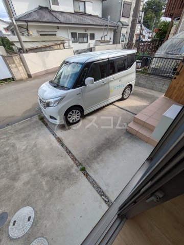 27/30 駐車場