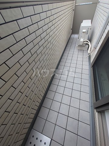 23/30 バルコニー