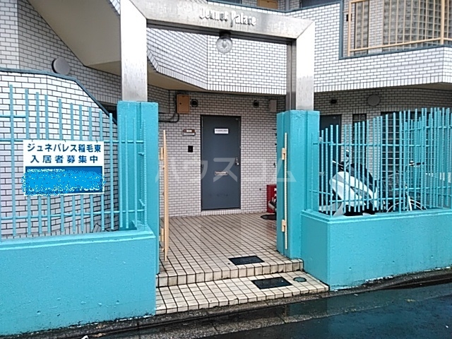 23/26 エントランス