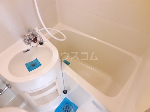 14/30 浴室