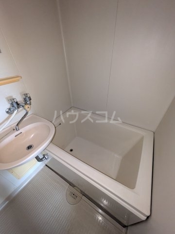 15/27 浴室