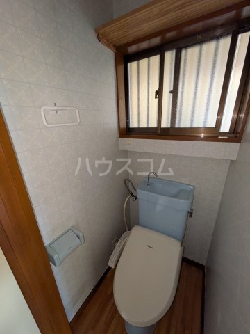 16/27 トイレ