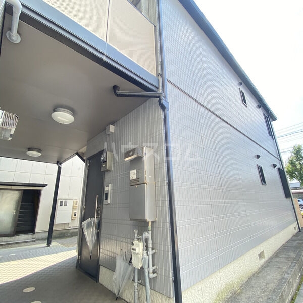 14/20 エントランス