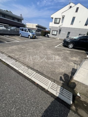 24/28 駐車場