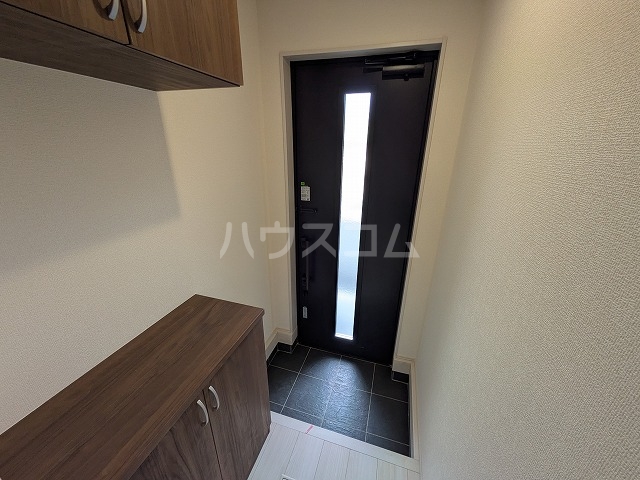 16/30 玄関