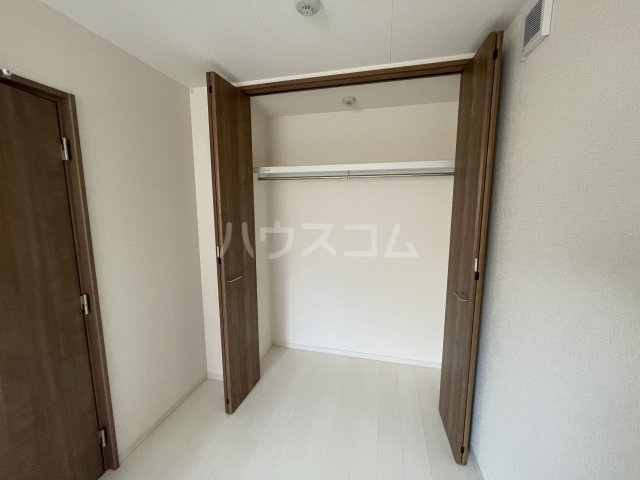 13/30 収納