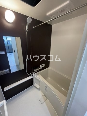 13/30 浴室