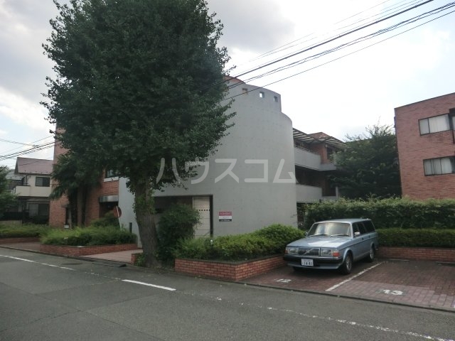 23/30 駐車場