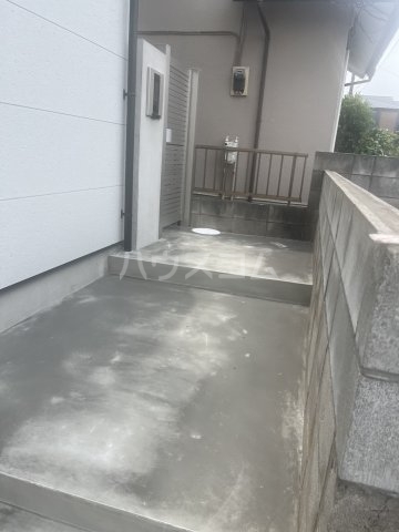 22/30 駐車場