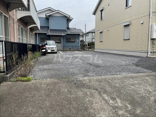 22/30 駐車場