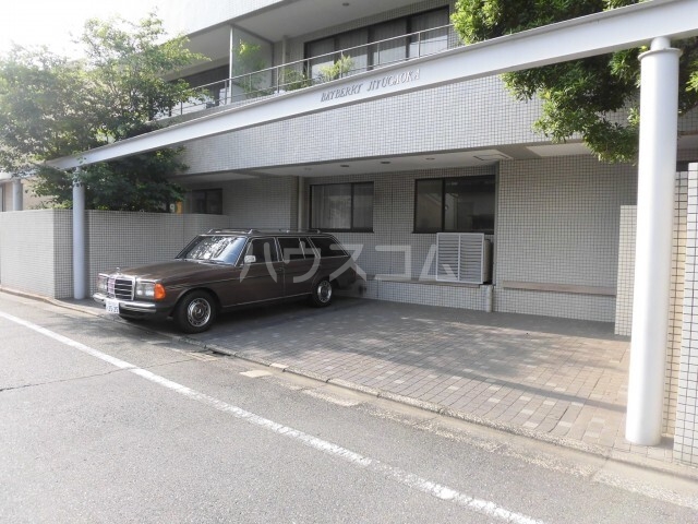 22/30 駐車場