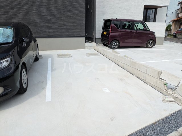 15/24 駐車場