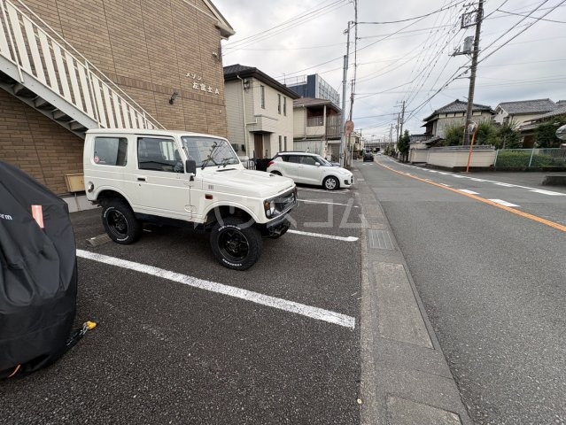 16/18 駐車場