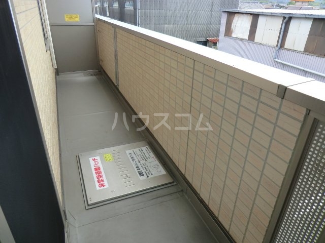 14/23 バルコニー