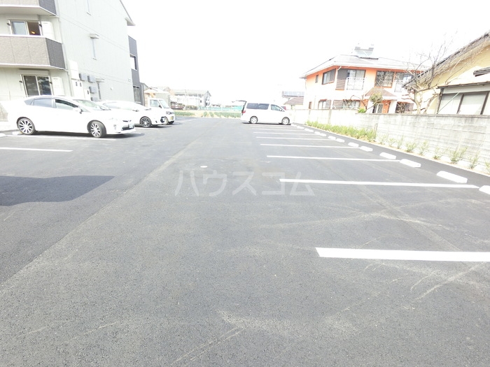 18/26 駐車場