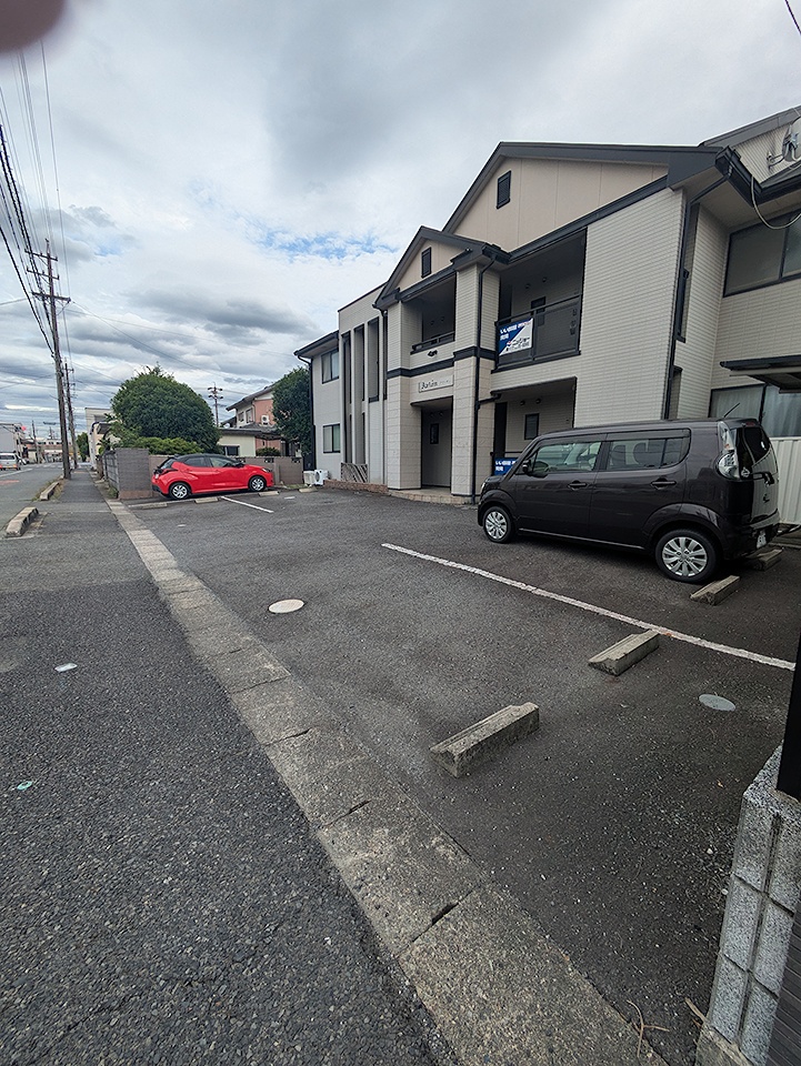 24/25 駐車場