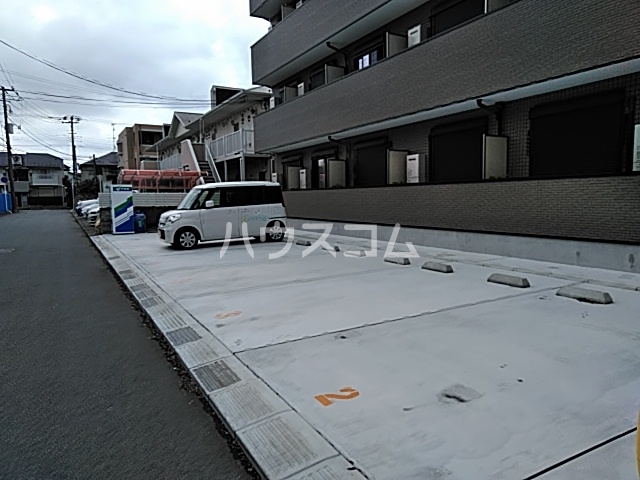 22/30 駐車場
