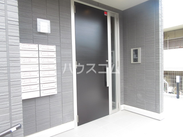 17/25 エントランス