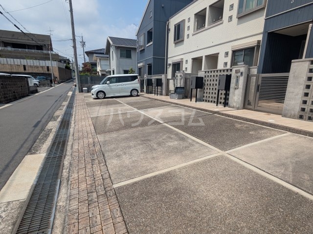 28/29 駐車場