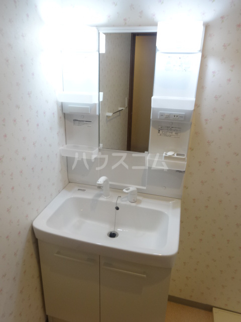 13/30 洗面