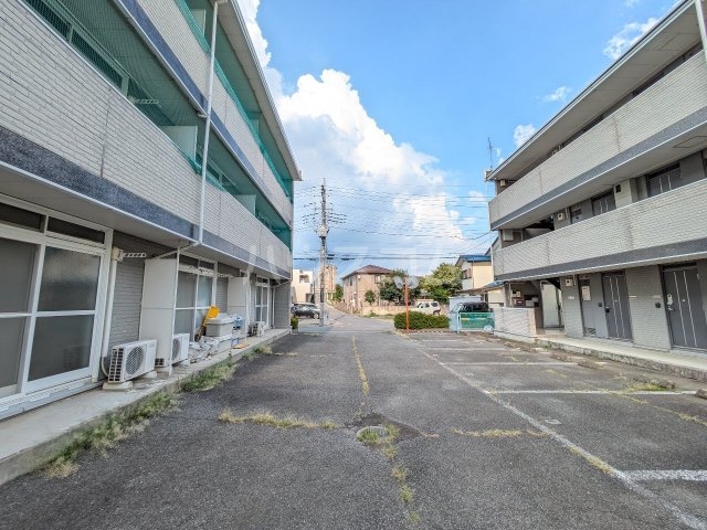 17/26 駐車場