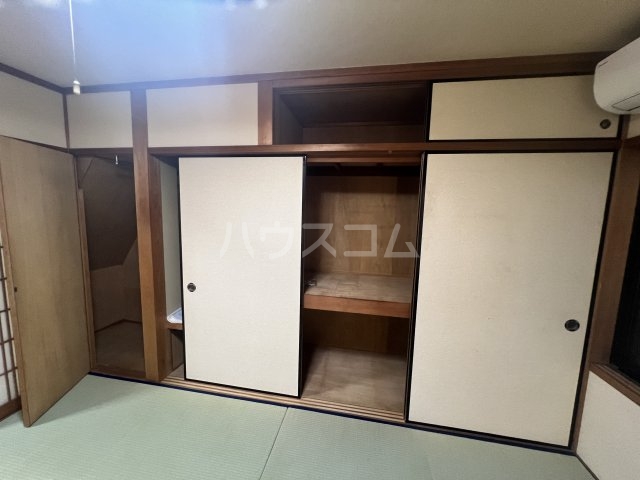 13/30 収納