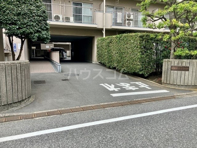 15/19 駐車場