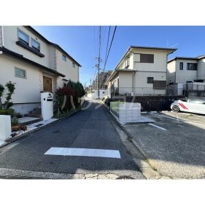 22/30 駐車場